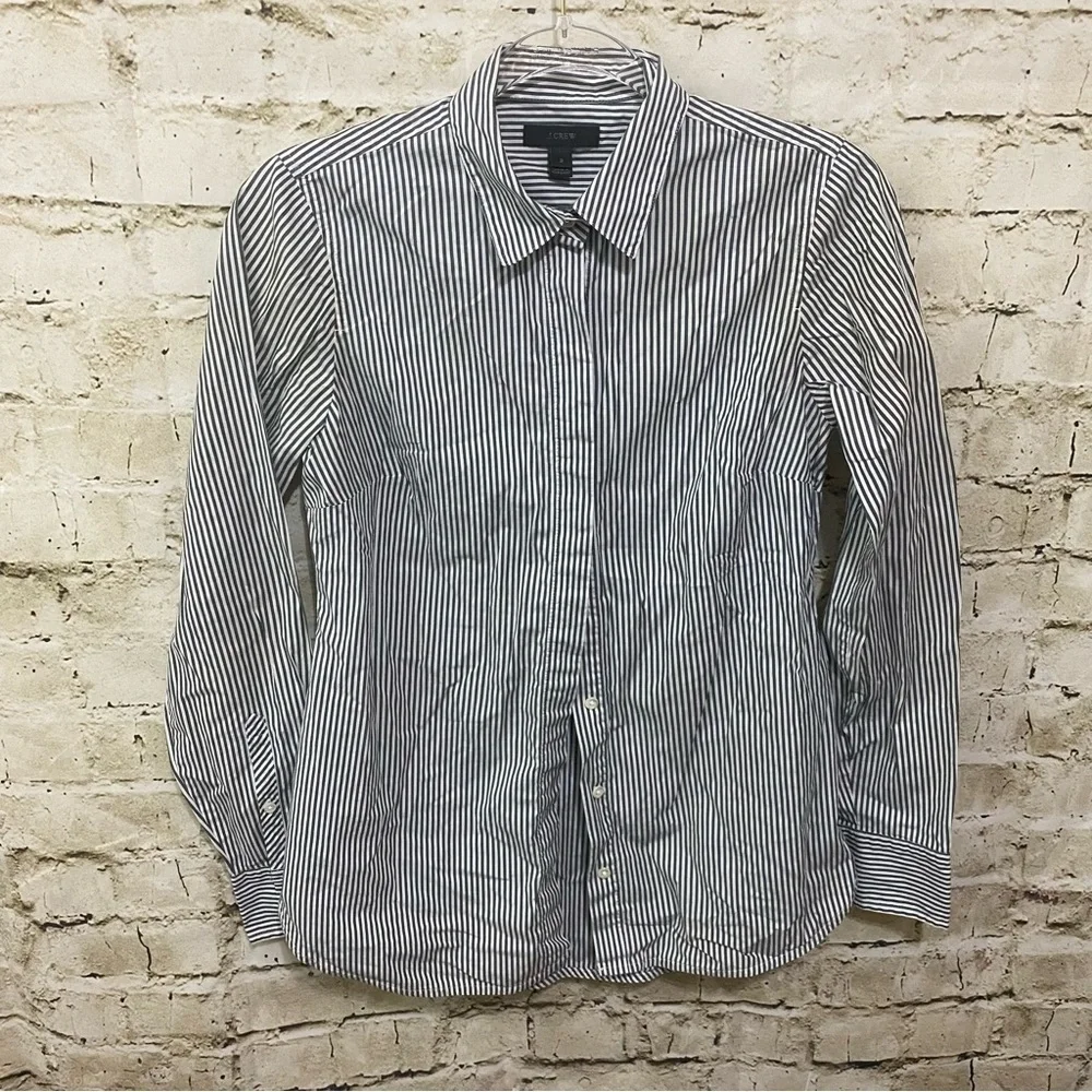 J Crew Gray White Striped Cotton Stretch Button Up Top